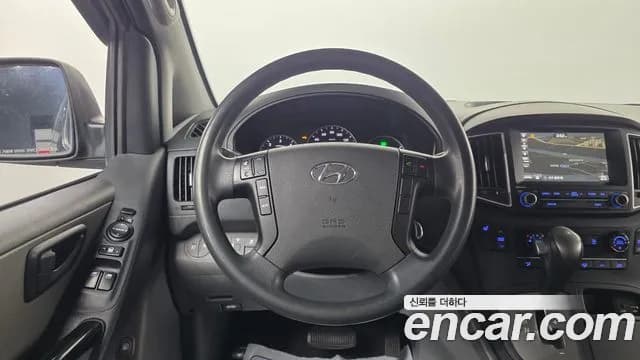 2018 Hyundai Grand Starex 12-Seater Wagon Sold VIN KMJWA37KBJU927988 – photo 17 2018 Hyundai Grand Starex 12-Seater Wagon Sold VIN KMJWA37KBJU927988 – photo 17