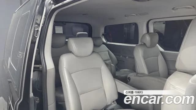 2018 Hyundai Grand Starex 12-Seater Wagon Sold VIN KMJWA37KBJU927988 – photo 19 2018 Hyundai Grand Starex 12-Seater Wagon Sold VIN KMJWA37KBJU927988 – photo 19