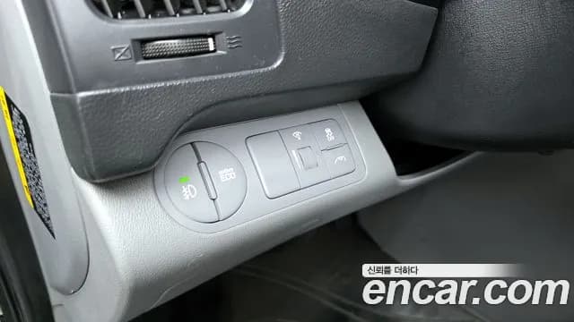 2018 Hyundai Grand Starex 12-Seater Wagon Sold VIN KMJWA37KBJU931468 – exterior detail 2018 Hyundai Grand Starex 12-Seater Wagon Sold VIN KMJWA37KBJU931468 – exterior detail