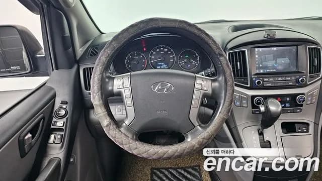 2018 Hyundai Grand Starex 11-Seater Wagon Sold VIN KMJWA37KBJU938675 – photo 11 2018 Hyundai Grand Starex 11-Seater Wagon Sold VIN KMJWA37KBJU938675 – photo 11