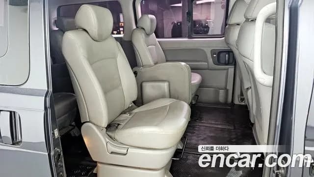2018 Hyundai Grand Starex 11-Seater Wagon Sold VIN KMJWA37KBJU938675 – photo 14 2018 Hyundai Grand Starex 11-Seater Wagon Sold VIN KMJWA37KBJU938675 – photo 14