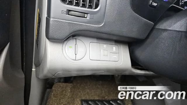 2018 Hyundai Grand Starex 11-Seater Wagon Sold VIN KMJWA37KBJU938675 – photo 19 2018 Hyundai Grand Starex 11-Seater Wagon Sold VIN KMJWA37KBJU938675 – photo 19