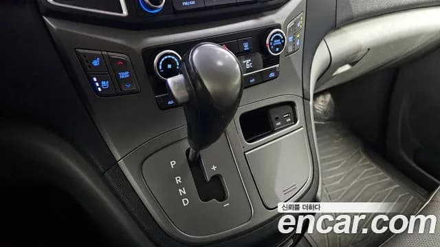 2018 Hyundai Grand Starex 12-Seater Wagon Sold VIN KMJWA37KBJU944977 – photo 14 2018 Hyundai Grand Starex 12-Seater Wagon Sold VIN KMJWA37KBJU944977 – photo 14