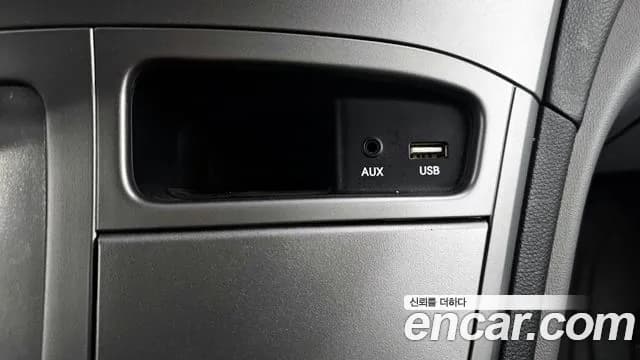 2018 Hyundai Grand Starex 12-Seater Wagon Sold VIN KMJWA37KBJU952297 – photo 14 2018 Hyundai Grand Starex 12-Seater Wagon Sold VIN KMJWA37KBJU952297 – photo 14