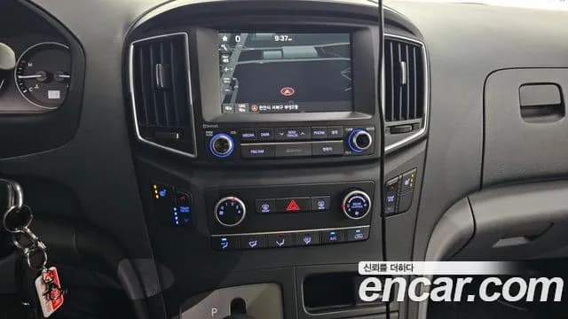 2018 Hyundai Grand Starex 12-Seater Wagon Sold VIN KMJWA37KBJU968568 – rear exterior 2018 Hyundai Grand Starex 12-Seater Wagon Sold VIN KMJWA37KBJU968568 – rear exterior