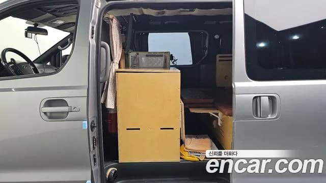 2018 Hyundai Grand Starex 12-Seater Wagon Sold VIN KMJWA37KBJU968568 – exterior detail 2018 Hyundai Grand Starex 12-Seater Wagon Sold VIN KMJWA37KBJU968568 – exterior detail