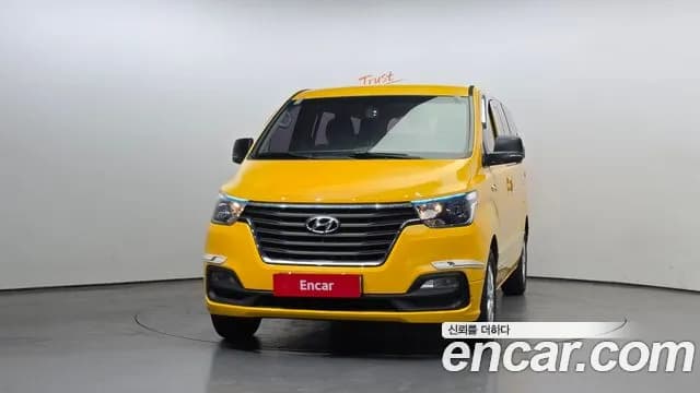 2018 Hyundai The New Grand Starex Wagon 12-Seater Sold VIN KMJWA37KBJU974477 – front exterior 2018 Hyundai The New Grand Starex Wagon 12-Seater Sold VIN KMJWA37KBJU974477 – front exterior