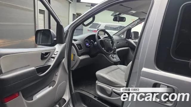 2018 Hyundai The New Grand Starex Wagon 12-Seater Sold VIN KMJWA37KBJU983225 – side profile 2018 Hyundai The New Grand Starex Wagon 12-Seater Sold VIN KMJWA37KBJU983225 – side profile