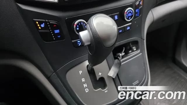 2018 Hyundai The New Grand Starex Wagon 12-Seater Sold VIN KMJWA37KBJU983225 – photo 15 2018 Hyundai The New Grand Starex Wagon 12-Seater Sold VIN KMJWA37KBJU983225 – photo 15