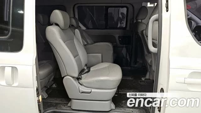 2018 Hyundai The New Grand Starex Wagon 12-Seater Sold VIN KMJWA37KBJU985998 – photo 16 2018 Hyundai The New Grand Starex Wagon 12-Seater Sold VIN KMJWA37KBJU985998 – photo 16