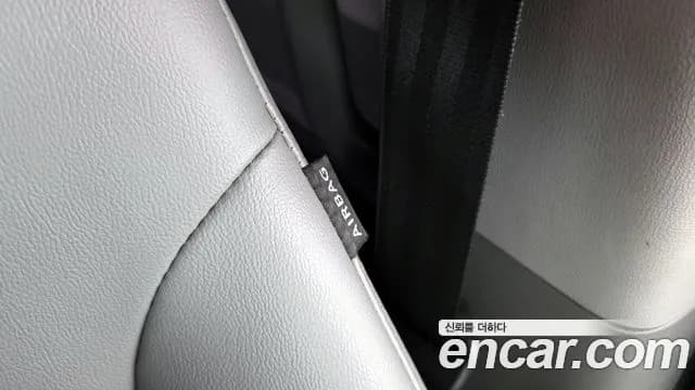 2018 Hyundai The New Grand Starex Wagon 12-Seater Sold VIN KMJWA37KBJU988237 – exterior detail 2018 Hyundai The New Grand Starex Wagon 12-Seater Sold VIN KMJWA37KBJU988237 – exterior detail
