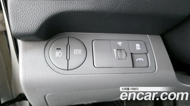 2018 Hyundai The New Grand Starex Wagon 12-Seater Sold VIN KMJWA37KBJU988237 – photo 15 2018 Hyundai The New Grand Starex Wagon 12-Seater Sold VIN KMJWA37KBJU988237 – photo 15