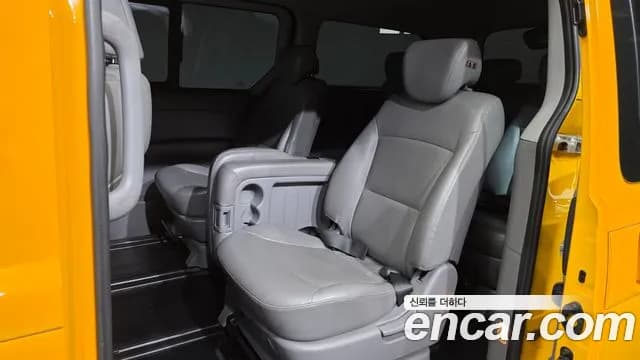 2019 Hyundai The New Grand Starex School Bus Sold VIN KMJWA37KBKU000251 – side profile 2019 Hyundai The New Grand Starex School Bus Sold VIN KMJWA37KBKU000251 – side profile