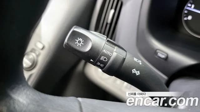 2019 Hyundai The New Grand Starex School Bus Sold VIN KMJWA37KBKU000251 – photo 15 2019 Hyundai The New Grand Starex School Bus Sold VIN KMJWA37KBKU000251 – photo 15