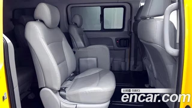 2019 Hyundai The New Grand Starex Wagon 12-Seater Sold VIN KMJWA37KBKU013875 – side profile 2019 Hyundai The New Grand Starex Wagon 12-Seater Sold VIN KMJWA37KBKU013875 – side profile