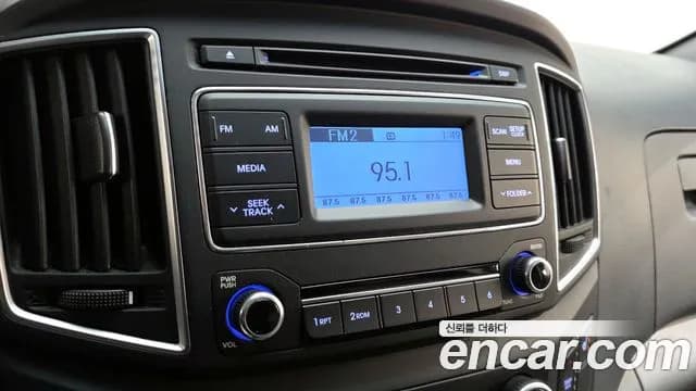 2019 Hyundai The New Grand Starex Wagon 12-Seater Sold VIN KMJWA37KBKU013875 – engine bay 2019 Hyundai The New Grand Starex Wagon 12-Seater Sold VIN KMJWA37KBKU013875 – engine bay
