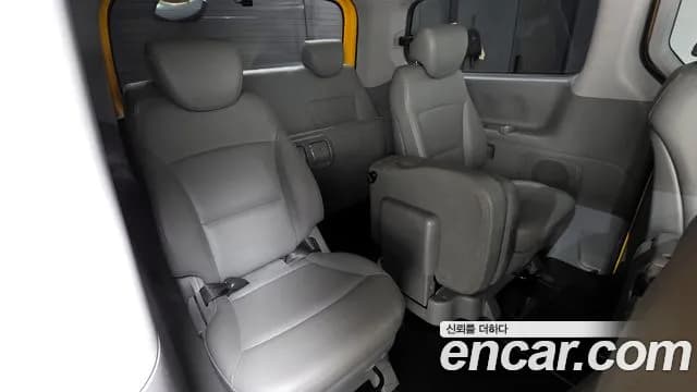 2019 Hyundai The New Grand Starex Wagon 12-Seater Sold VIN KMJWA37KBKU013875 – photo 11 2019 Hyundai The New Grand Starex Wagon 12-Seater Sold VIN KMJWA37KBKU013875 – photo 11