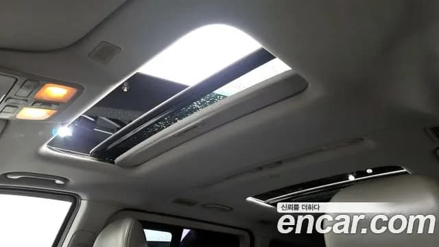 2019 Hyundai The New Grand Starex Wagon 12-Seater Sold VIN KMJWA37KBKU055895 – photo 18 2019 Hyundai The New Grand Starex Wagon 12-Seater Sold VIN KMJWA37KBKU055895 – photo 18
