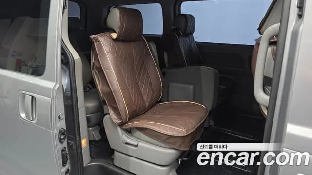 2019 Hyundai The New Grand Starex Wagon 12-Seater Sold VIN KMJWA37KBKU059171 – exterior detail 2019 Hyundai The New Grand Starex Wagon 12-Seater Sold VIN KMJWA37KBKU059171 – exterior detail