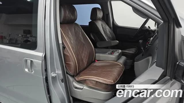 2019 Hyundai The New Grand Starex Wagon 12-Seater Sold VIN KMJWA37KBKU059171 – undercarriage 2019 Hyundai The New Grand Starex Wagon 12-Seater Sold VIN KMJWA37KBKU059171 – undercarriage