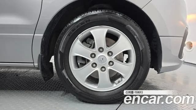 2019 Hyundai The New Grand Starex Wagon 12-Seater Sold VIN KMJWA37KBKU059171 – trunk area 2019 Hyundai The New Grand Starex Wagon 12-Seater Sold VIN KMJWA37KBKU059171 – trunk area