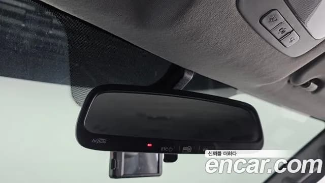 2019 Hyundai The New Grand Starex Wagon 12-Seater Sold VIN KMJWA37KBKU065482 – rear exterior 2019 Hyundai The New Grand Starex Wagon 12-Seater Sold VIN KMJWA37KBKU065482 – rear exterior