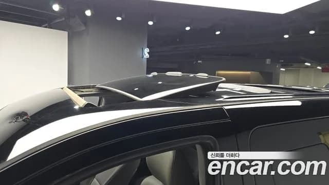 2019 Hyundai The New Grand Starex Wagon 12-Seater Sold VIN KMJWA37KBKU068320 – exterior detail 2019 Hyundai The New Grand Starex Wagon 12-Seater Sold VIN KMJWA37KBKU068320 – exterior detail