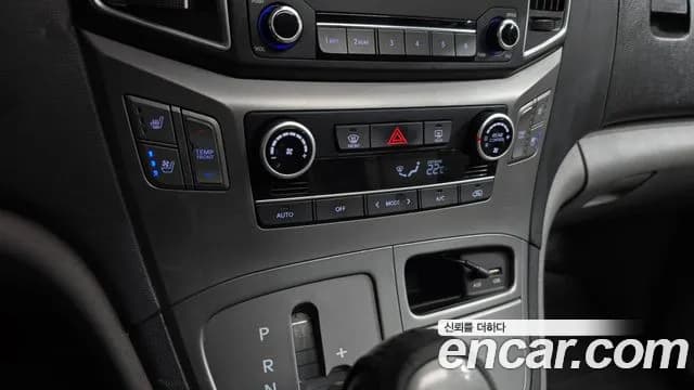 2019 Hyundai The New Grand Starex Wagon 12-Seater Sold VIN KMJWA37KBKU068320 – photo 30 2019 Hyundai The New Grand Starex Wagon 12-Seater Sold VIN KMJWA37KBKU068320 – photo 30