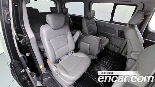 2019 Hyundai The New Grand Starex Wagon 11-Seater Sold VIN KMJWA37KBKU075023 – rear exterior 2019 Hyundai The New Grand Starex Wagon 11-Seater Sold VIN KMJWA37KBKU075023 – rear exterior