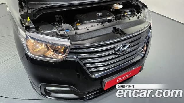 2019 Hyundai The New Grand Starex Wagon 11-Seater Sold VIN KMJWA37KBKU075023 – exterior detail 2019 Hyundai The New Grand Starex Wagon 11-Seater Sold VIN KMJWA37KBKU075023 – exterior detail