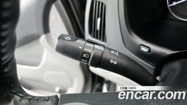 2019 Hyundai The New Grand Starex Wagon 11-Seater Sold VIN KMJWA37KBKU075023 – photo 13 2019 Hyundai The New Grand Starex Wagon 11-Seater Sold VIN KMJWA37KBKU075023 – photo 13