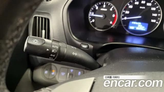 2019 Hyundai The New Grand Starex Wagon 12-Seater Sold VIN KMJWA37KBKU079137 – exterior detail 2019 Hyundai The New Grand Starex Wagon 12-Seater Sold VIN KMJWA37KBKU079137 – exterior detail