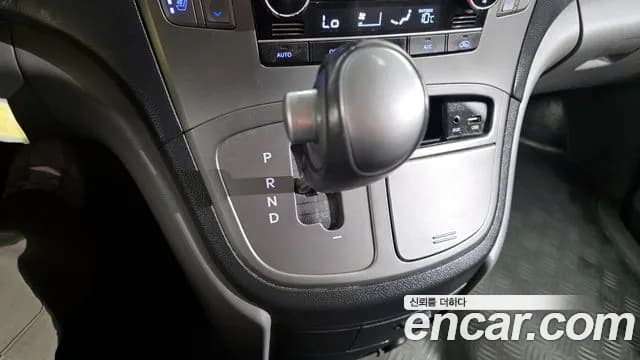2019 Hyundai The New Grand Starex Wagon 12-Seater Sold VIN KMJWA37KBKU079137 – photo 14 2019 Hyundai The New Grand Starex Wagon 12-Seater Sold VIN KMJWA37KBKU079137 – photo 14