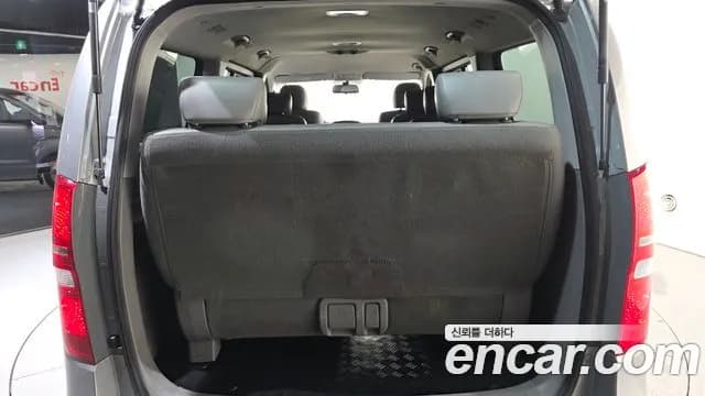 2019 Hyundai The New Grand Starex Wagon 12-Seater Sold VIN KMJWA37KBKU082998 – trunk area 2019 Hyundai The New Grand Starex Wagon 12-Seater Sold VIN KMJWA37KBKU082998 – trunk area