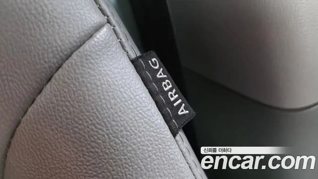 2019 Hyundai The New Grand Starex Wagon 12-Seater Sold VIN KMJWA37KBKU082998 – photo 19 2019 Hyundai The New Grand Starex Wagon 12-Seater Sold VIN KMJWA37KBKU082998 – photo 19