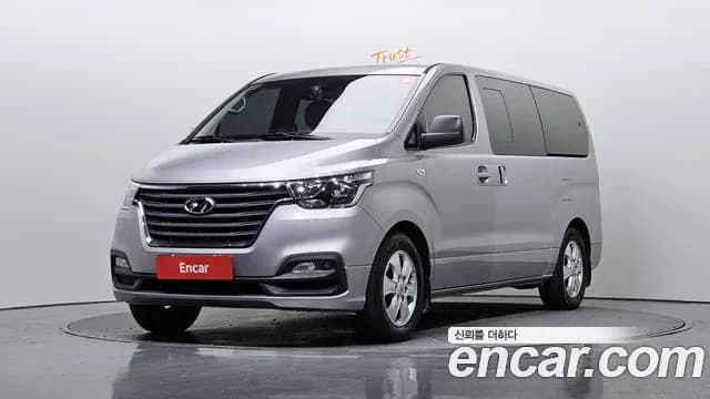 2019 Hyundai The New Grand Starex Wagon 12-Seater Sold VIN KMJWA37KBKU083515 – exterior detail 2019 Hyundai The New Grand Starex Wagon 12-Seater Sold VIN KMJWA37KBKU083515 – exterior detail