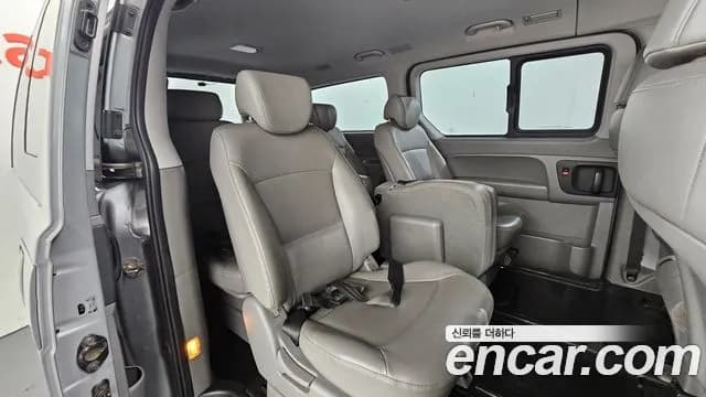 2019 Hyundai The New Grand Starex Wagon 12-Seater Sold VIN KMJWA37KBKU083515 – photo 17 2019 Hyundai The New Grand Starex Wagon 12-Seater Sold VIN KMJWA37KBKU083515 – photo 17