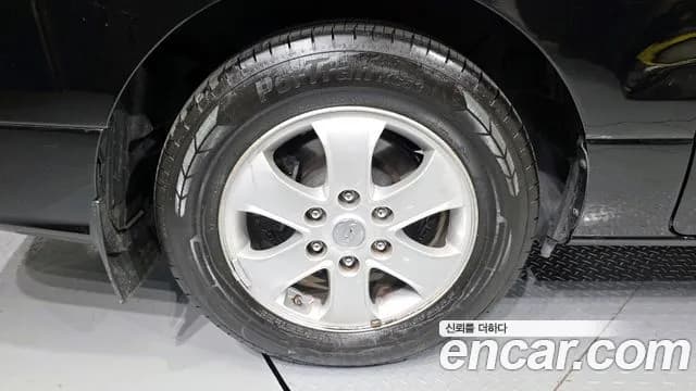 2019 Hyundai The New Grand Starex Wagon 12-Seater Sold VIN KMJWA37KBKU104919 – side profile 2019 Hyundai The New Grand Starex Wagon 12-Seater Sold VIN KMJWA37KBKU104919 – side profile