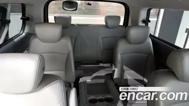 2019 Hyundai The New Grand Starex Wagon 12-Seater Sold VIN KMJWA37KBKU104919 – exterior detail 2019 Hyundai The New Grand Starex Wagon 12-Seater Sold VIN KMJWA37KBKU104919 – exterior detail