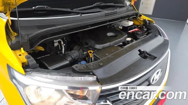 2019 Hyundai The New Grand Starex School Bus Sold VIN KMJWA37KBKU998591 – exterior detail 2019 Hyundai The New Grand Starex School Bus Sold VIN KMJWA37KBKU998591 – exterior detail