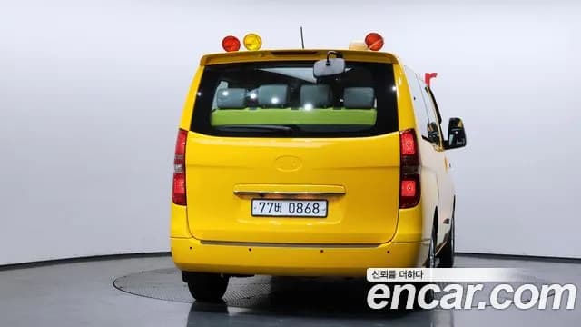 2019 Hyundai The New Grand Starex School Bus Sold VIN KMJWA37KBKU998892 – front exterior 2019 Hyundai The New Grand Starex School Bus Sold VIN KMJWA37KBKU998892 – front exterior