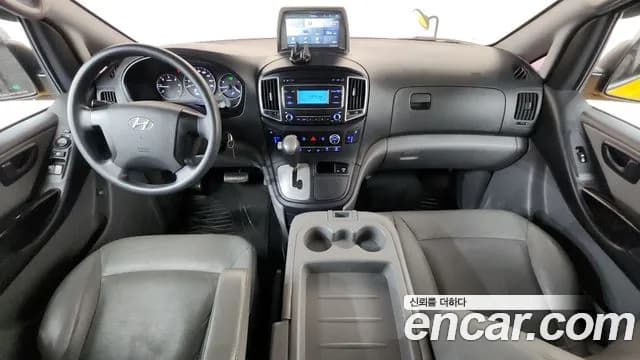 2019 Hyundai The New Grand Starex School Bus Sold VIN KMJWA37KBKU998892 – trunk area 2019 Hyundai The New Grand Starex School Bus Sold VIN KMJWA37KBKU998892 – trunk area