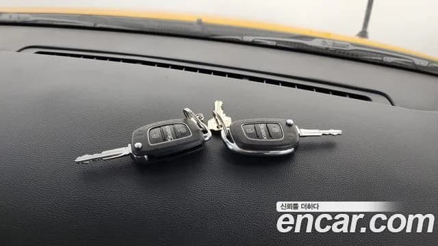 2019 Hyundai The New Grand Starex School Bus Sold VIN KMJWA37KBKU998892 – photo 13 2019 Hyundai The New Grand Starex School Bus Sold VIN KMJWA37KBKU998892 – photo 13