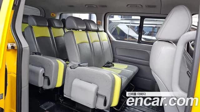 2019 Hyundai The New Grand Starex School Bus Sold VIN KMJWA37KBKU998991 – interior seats 2019 Hyundai The New Grand Starex School Bus Sold VIN KMJWA37KBKU998991 – interior seats