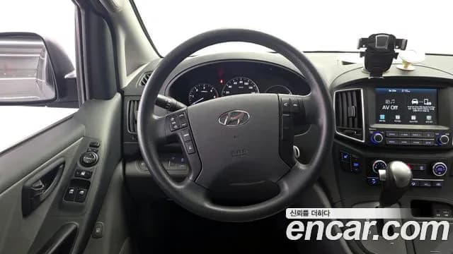 2020 Hyundai The New Grand Starex Wagon 12-Seater Sold VIN KMJWA37KBLU138380 – front exterior 2020 Hyundai The New Grand Starex Wagon 12-Seater Sold VIN KMJWA37KBLU138380 – front exterior
