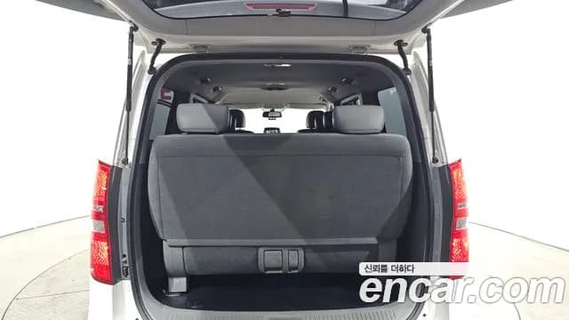 2021 Hyundai The New Grand Starex Wagon 12-Seater Sold VIN KMJWA37KBMU151654 – photo 18 2021 Hyundai The New Grand Starex Wagon 12-Seater Sold VIN KMJWA37KBMU151654 – photo 18