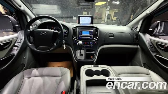 2021 Hyundai The New Grand Starex Wagon 12-Seater Sold VIN KMJWA37KBMU157695 – interior seats 2021 Hyundai The New Grand Starex Wagon 12-Seater Sold VIN KMJWA37KBMU157695 – interior seats