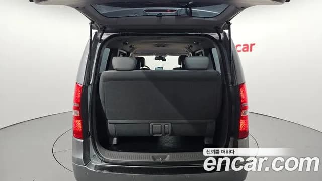 2021 Hyundai The New Grand Starex Wagon 12-Seater Sold VIN KMJWA37KBMU183088 – trunk area 2021 Hyundai The New Grand Starex Wagon 12-Seater Sold VIN KMJWA37KBMU183088 – trunk area