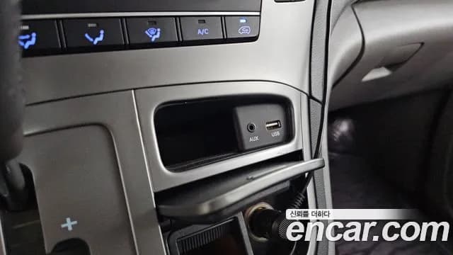 2021 Hyundai The New Grand Starex Wagon 12-Seater Sold VIN KMJWA37KBMU183088 – photo 22 2021 Hyundai The New Grand Starex Wagon 12-Seater Sold VIN KMJWA37KBMU183088 – photo 22