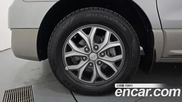 2017 Hyundai Grand Starex 4WD 12-Seater Wagon Sold VIN KMJWA37KDHU895236 – undercarriage 2017 Hyundai Grand Starex 4WD 12-Seater Wagon Sold VIN KMJWA37KDHU895236 – undercarriage